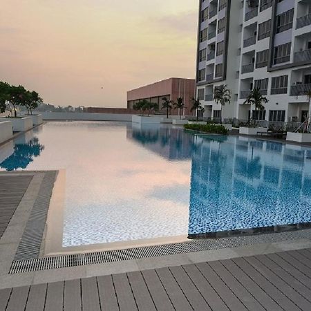 Lovina 17-11 At Harbour Bay Residences Nagoya Extérieur photo